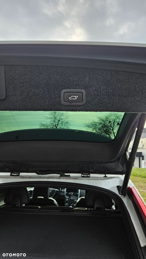 Volvo XC 60 T5 AWD Summum - 17