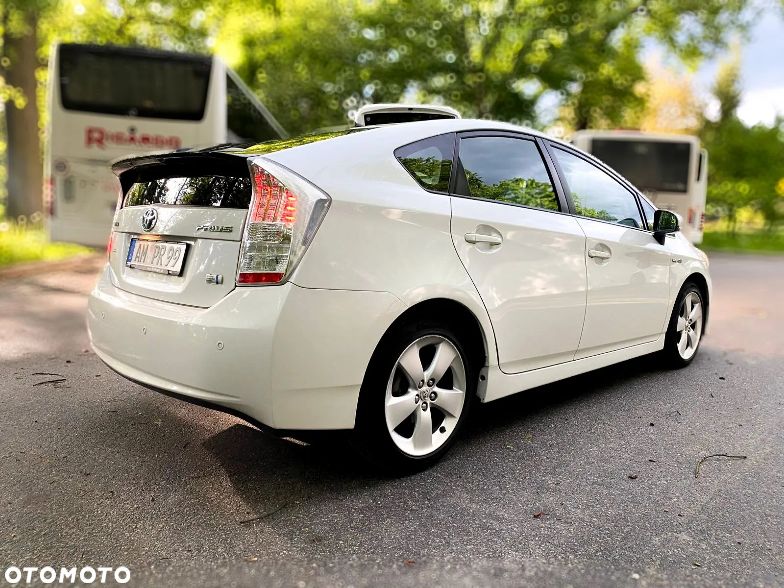 Toyota Prius (Hybrid) Executive - 7
