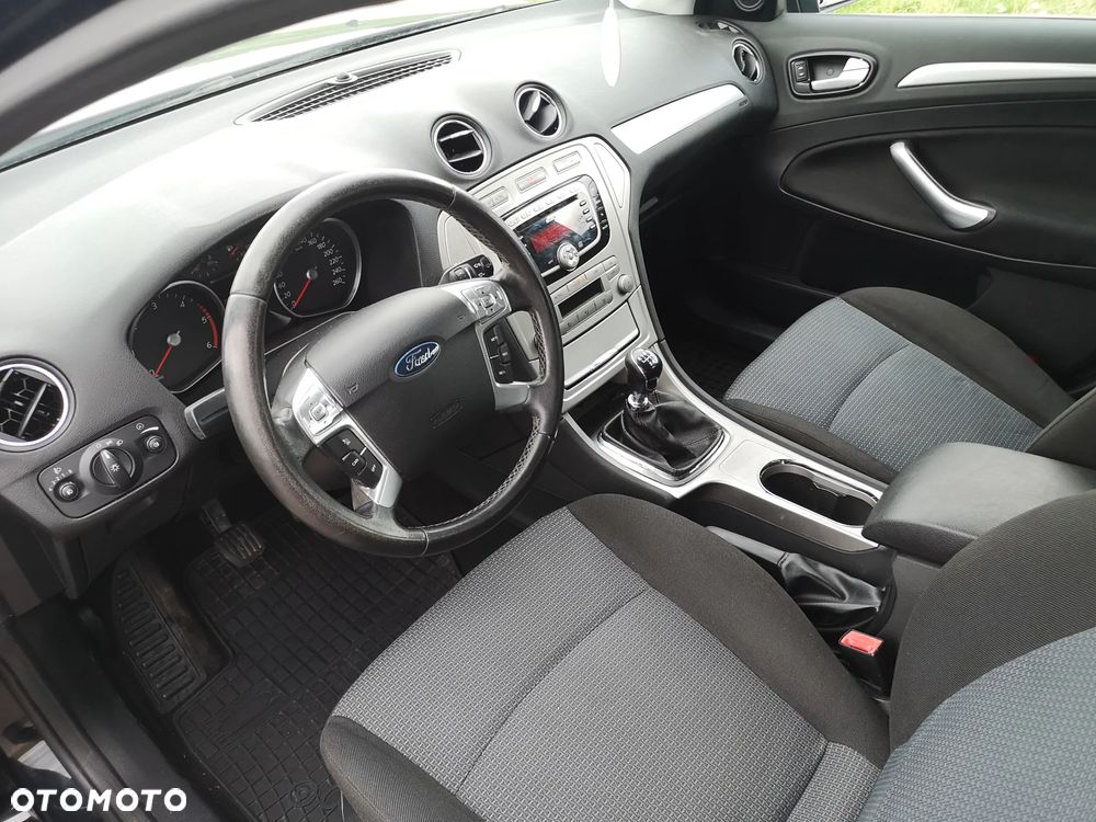 Ford Mondeo 1.8 TDCi Titanium - 28