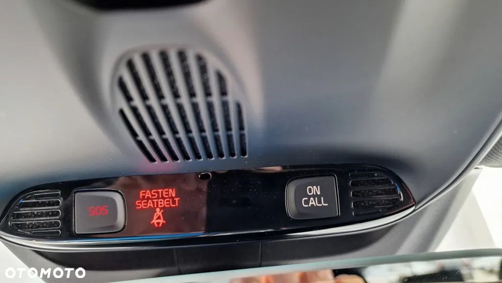 Volvo V40 T3 Geartronic RDesign - 33