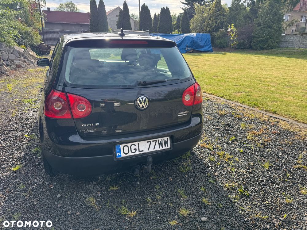 Volkswagen Golf 1.9 TDI DPF Edition BlueMotion - 9