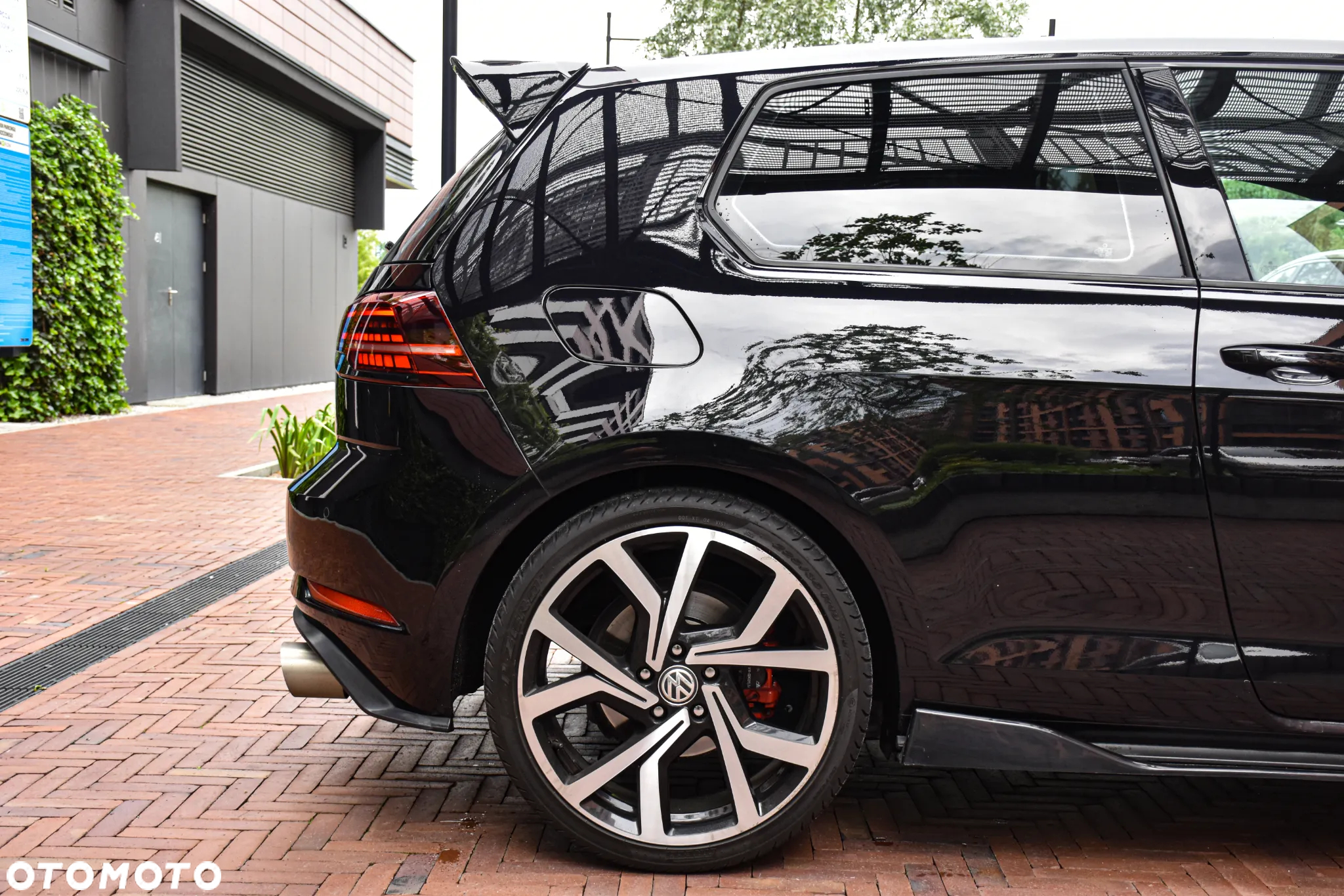 Volkswagen Golf GTI (BlueMotion Technology) DSG - 4