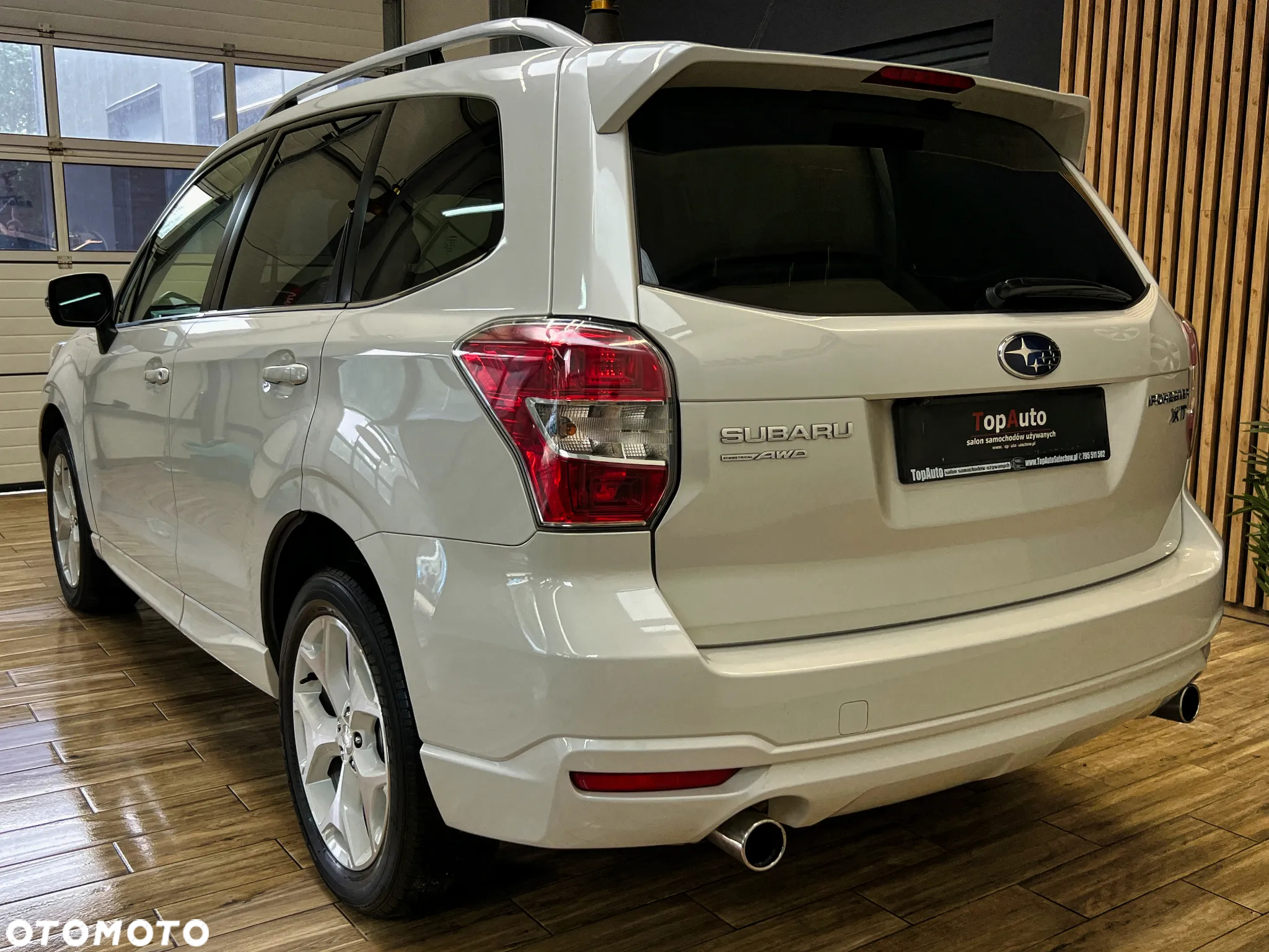 Subaru Forester 2.0XT Platinum Lineartronic - 11