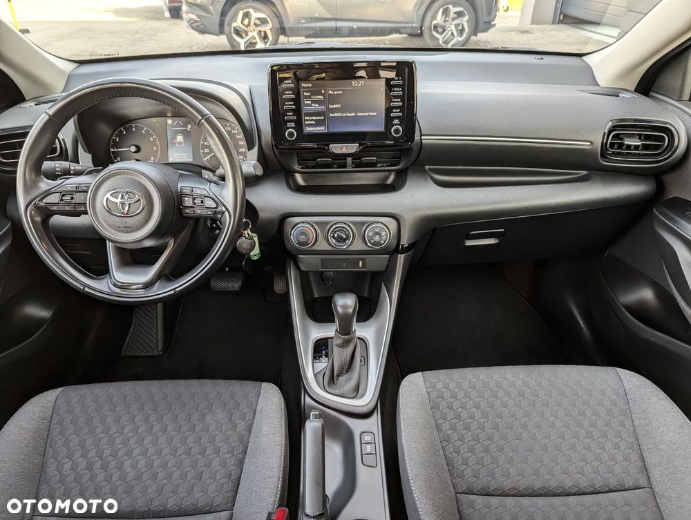 Toyota Yaris 1.5 Comfort CVT - 12