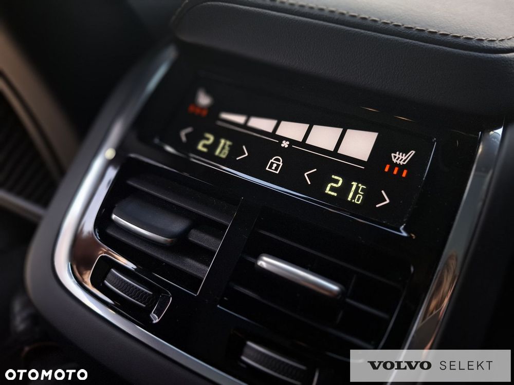 Volvo XC 60 - 30