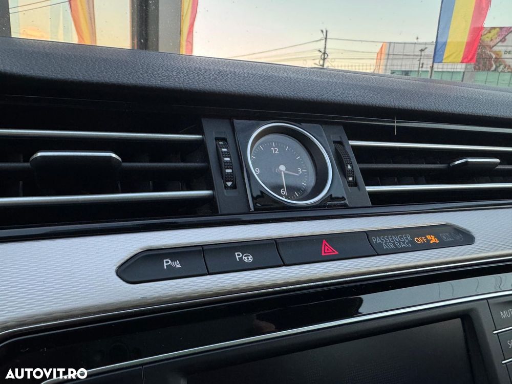 Volkswagen Passat Alltrack - 23