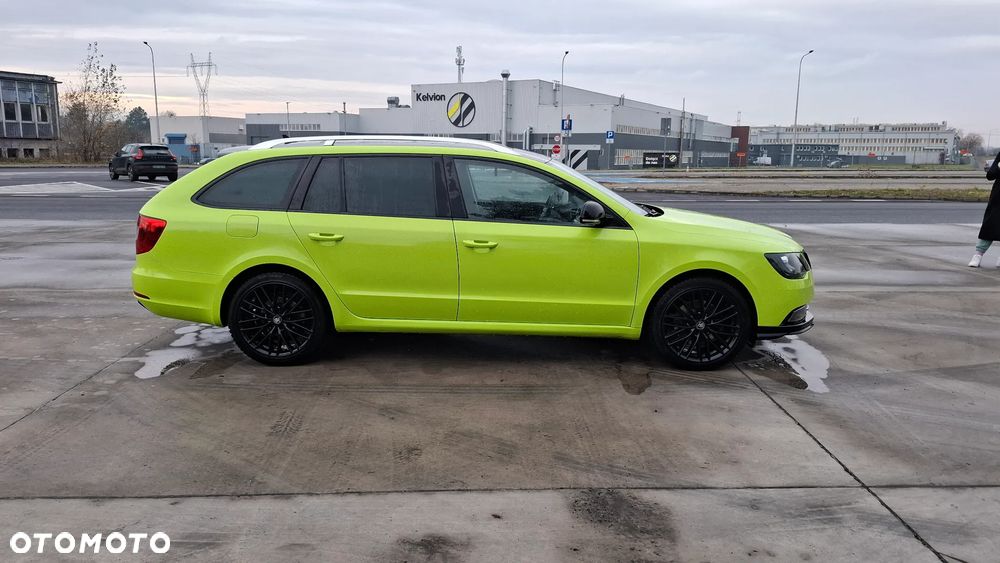 Skoda Superb 2.0 TDI Platinum DSG - 6