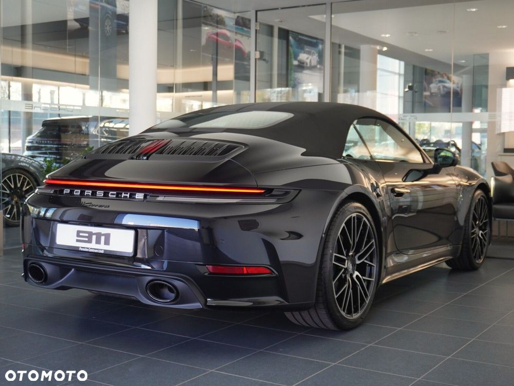 Porsche 911 Carrera - 21