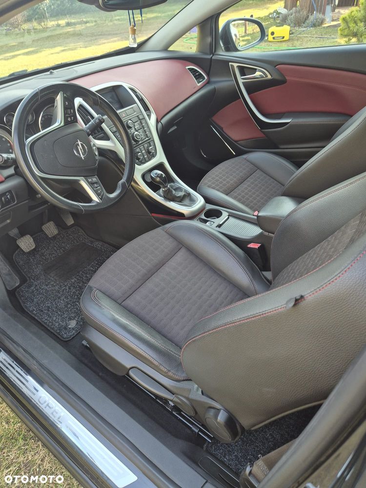 Opel Astra 1.6 Turbo Sport - 19