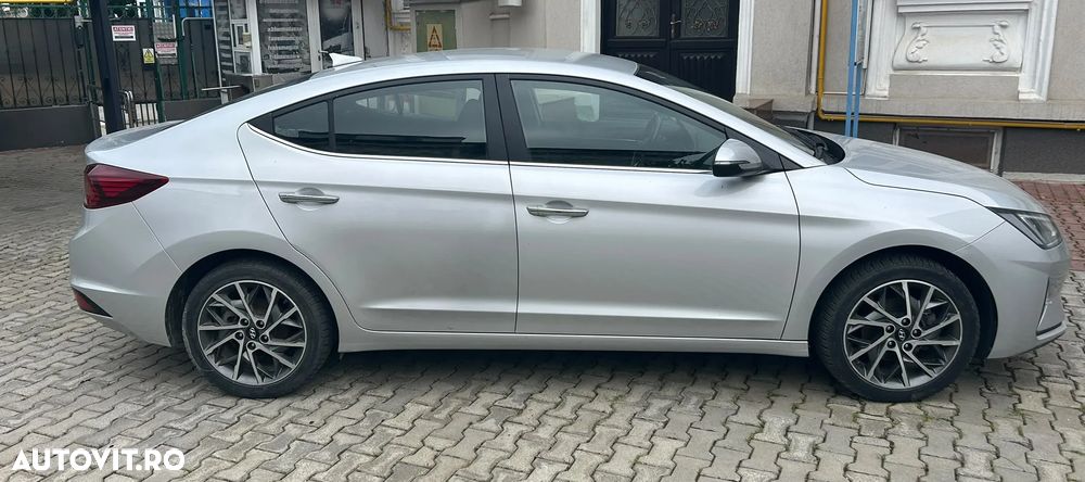 Hyundai Elantra 1.6 MPi Classic - 4