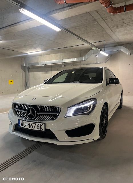 Mercedes-Benz CLA 200 AMG Line - 2