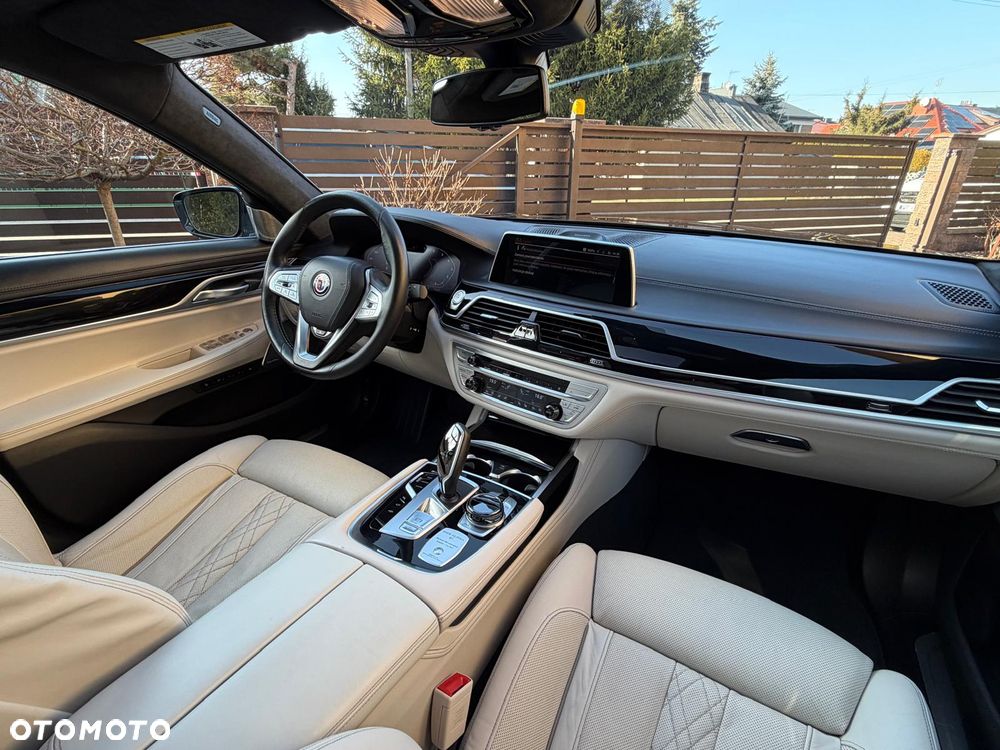 BMW Seria 7 - 11