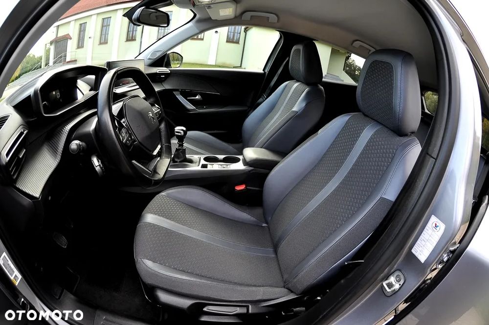 Peugeot 2008 1.5 BlueHDi Allure Pack S&S - 20