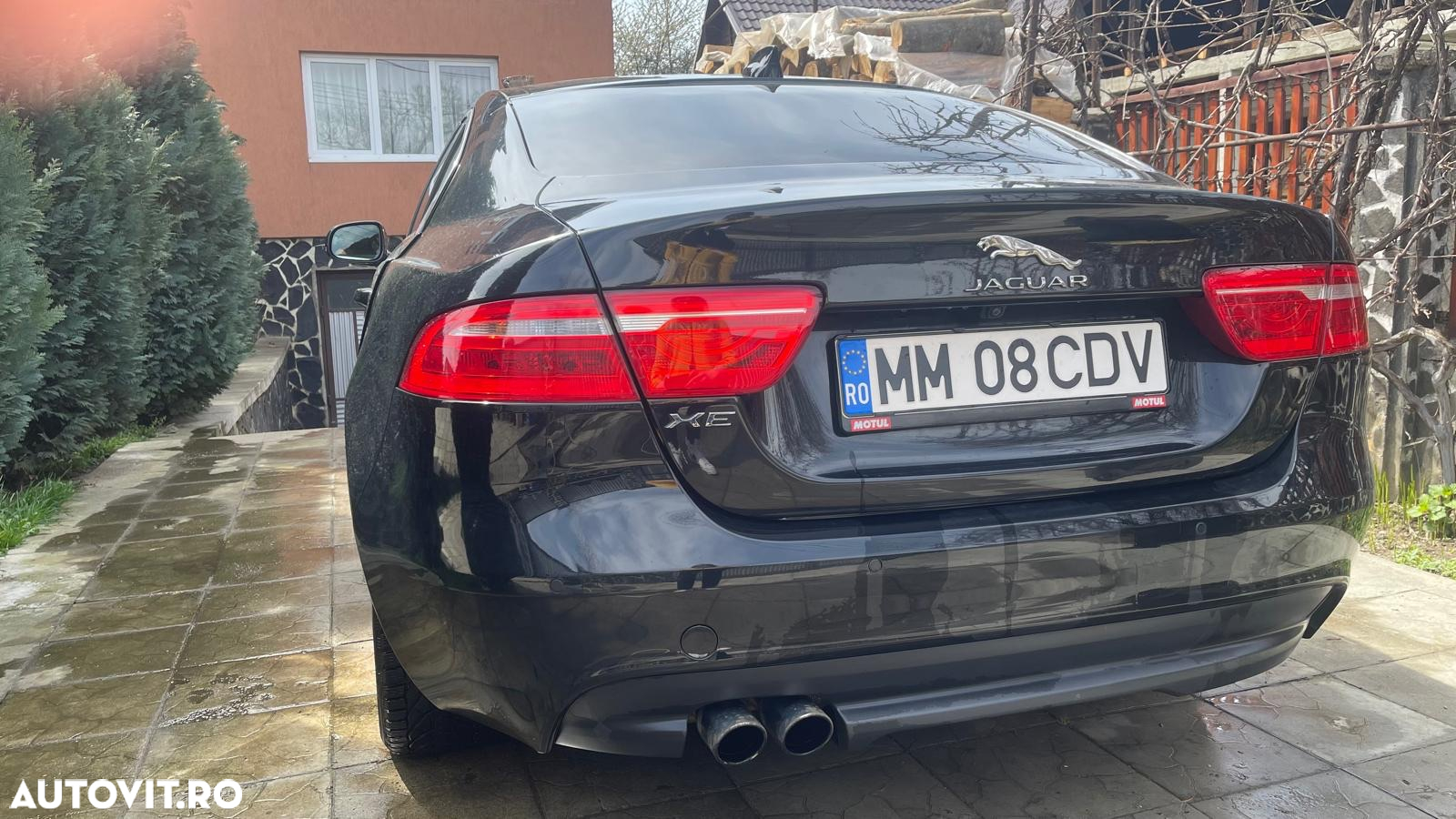 Jaguar XE 2.0 AWD Prestige - 12