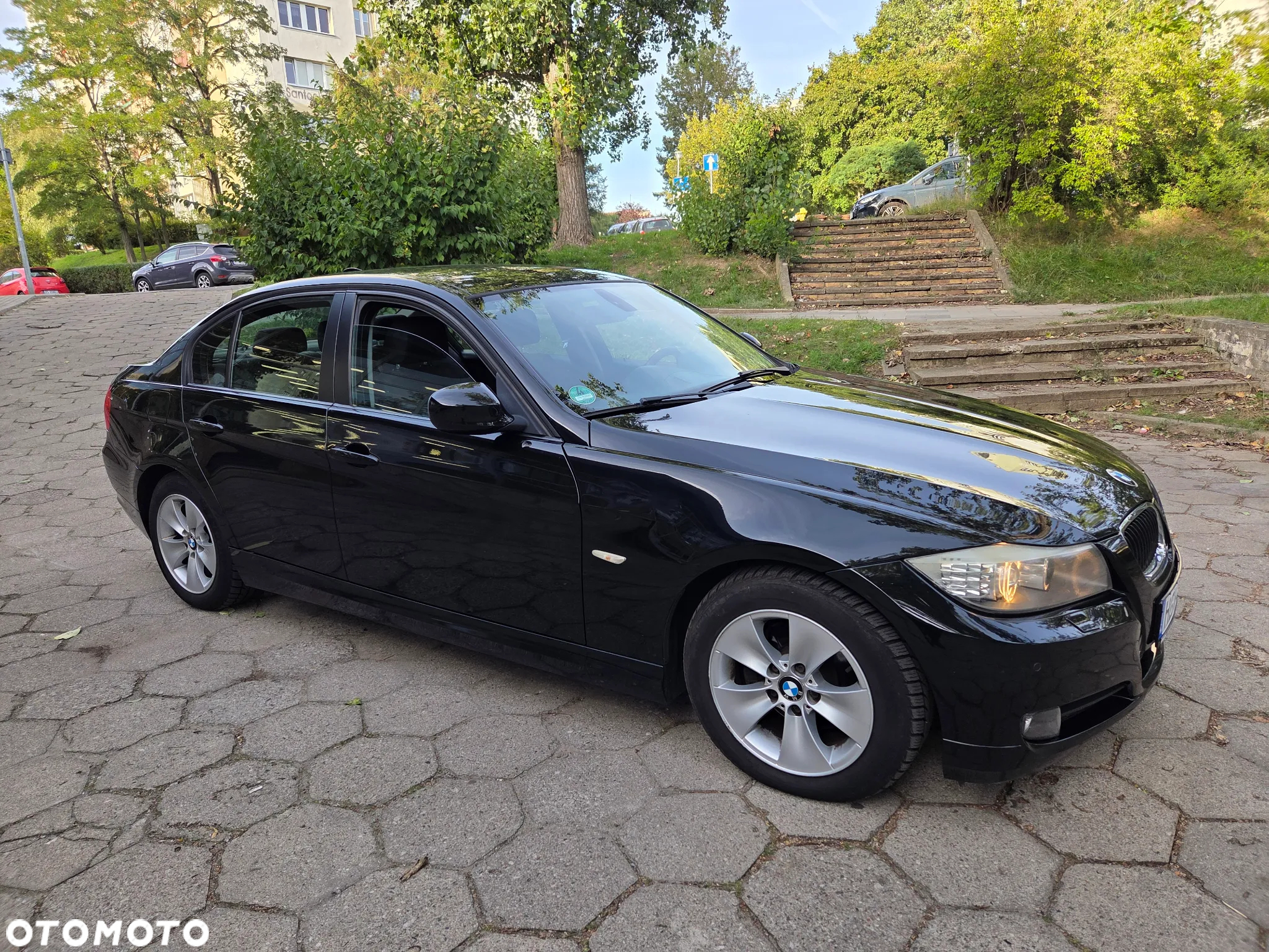 BMW Seria 3 318i - 4