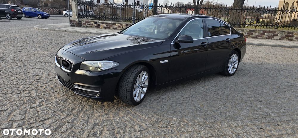 BMW Seria 5 525d - 18