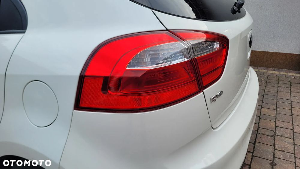 Kia Rio 1.4 Dream Team Edition - 26