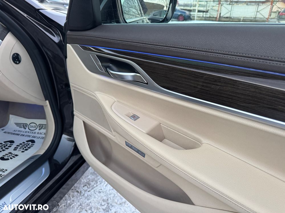 BMW Seria 7 730Ld xDrive - 26