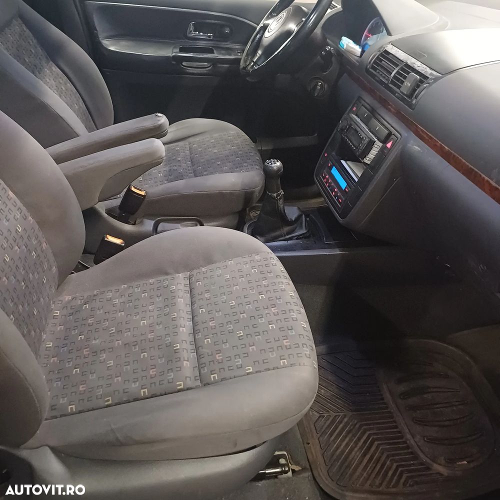 Volkswagen Sharan - 7