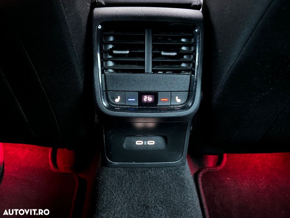 Skoda Octavia 2.0 TDI DSG Sportline - 29