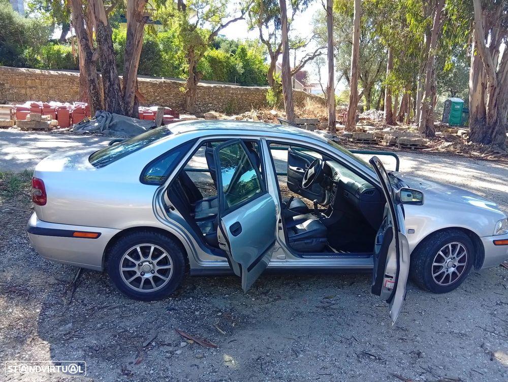 Volvo S40 1.9 D CR - 12