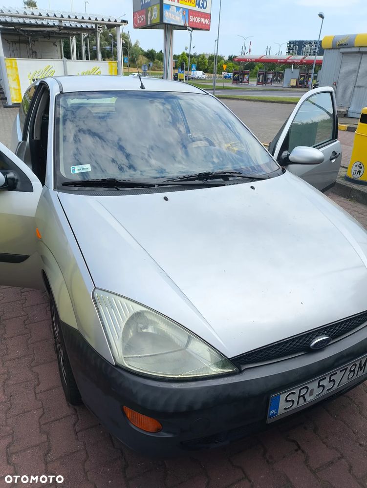 Ford Focus Ambiente - 4