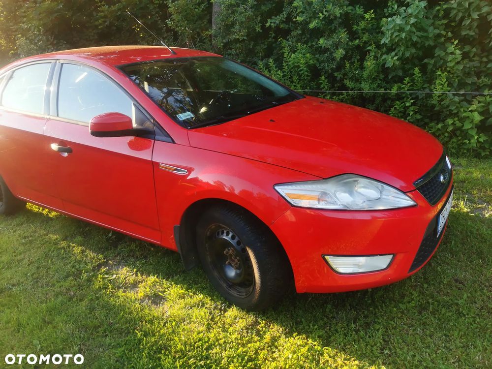 Ford Mondeo 2.0 Ambiente - 1