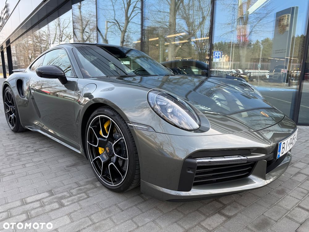 Porsche 911 Turbo S - 1