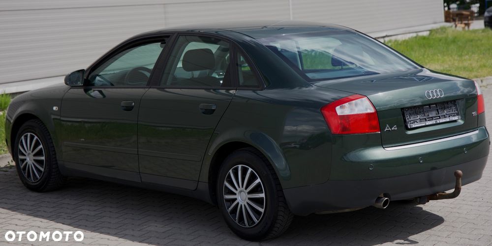 Audi A4 Limousine - 14