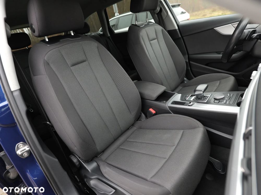 Audi A4 Avant 2.0 TDI S tronic quattro - 28