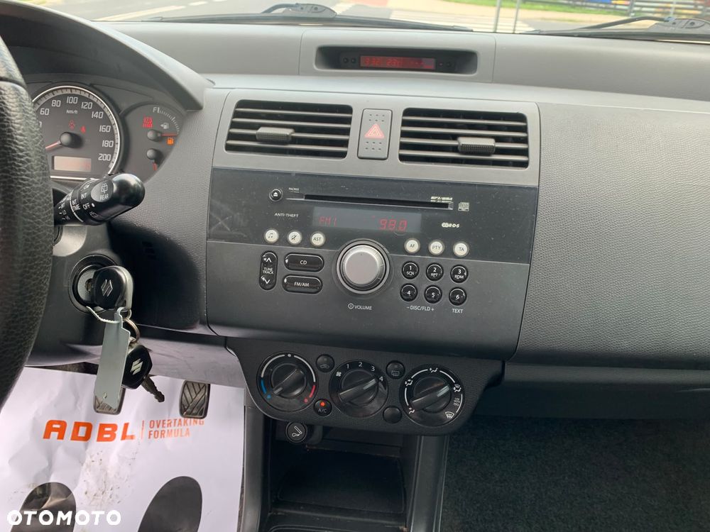 Suzuki Swift - 19