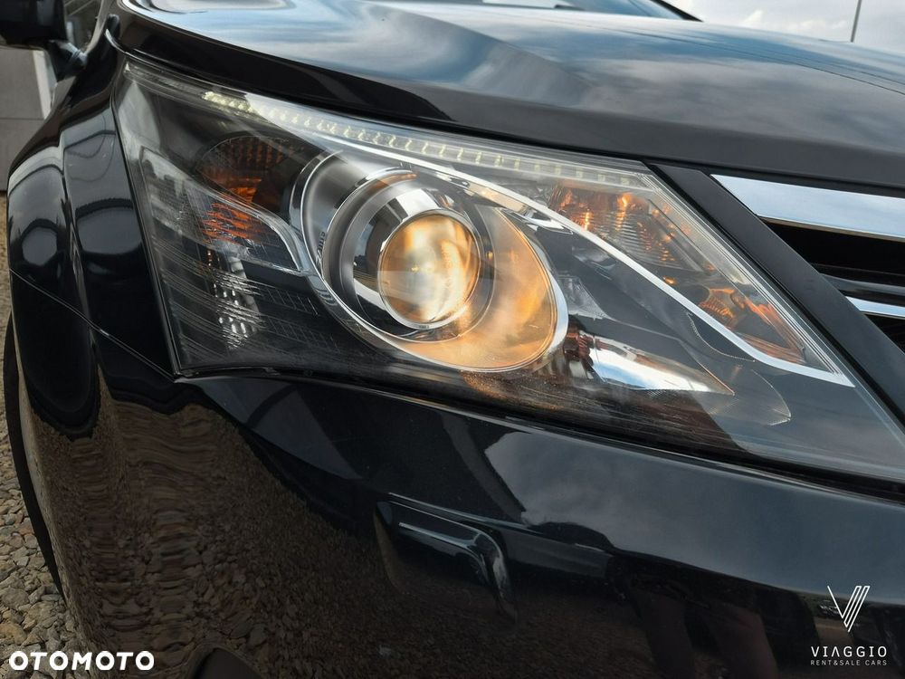 Toyota Avensis 1.8 Sol EU5 - 30