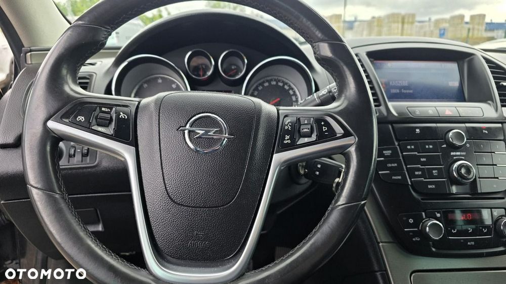 Opel Insignia - 10
