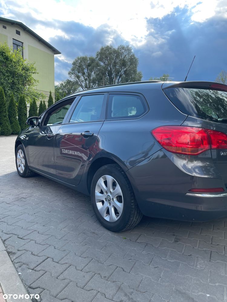 Opel Astra 1.6 CDTI Cosmo - 10