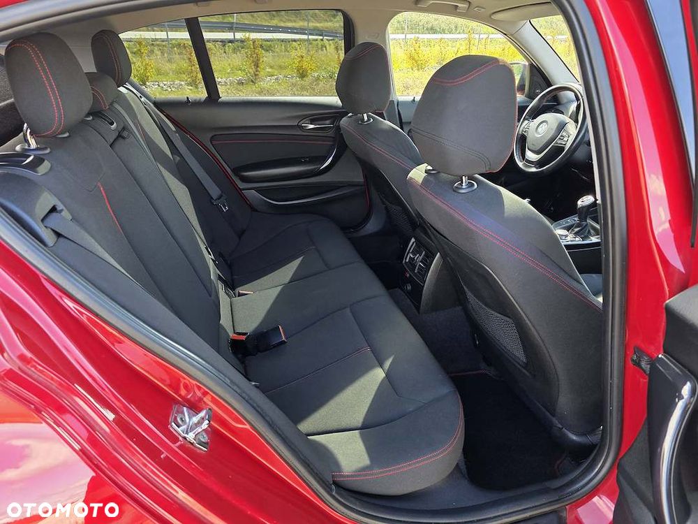 BMW Seria 1 120d Sport Line - 13