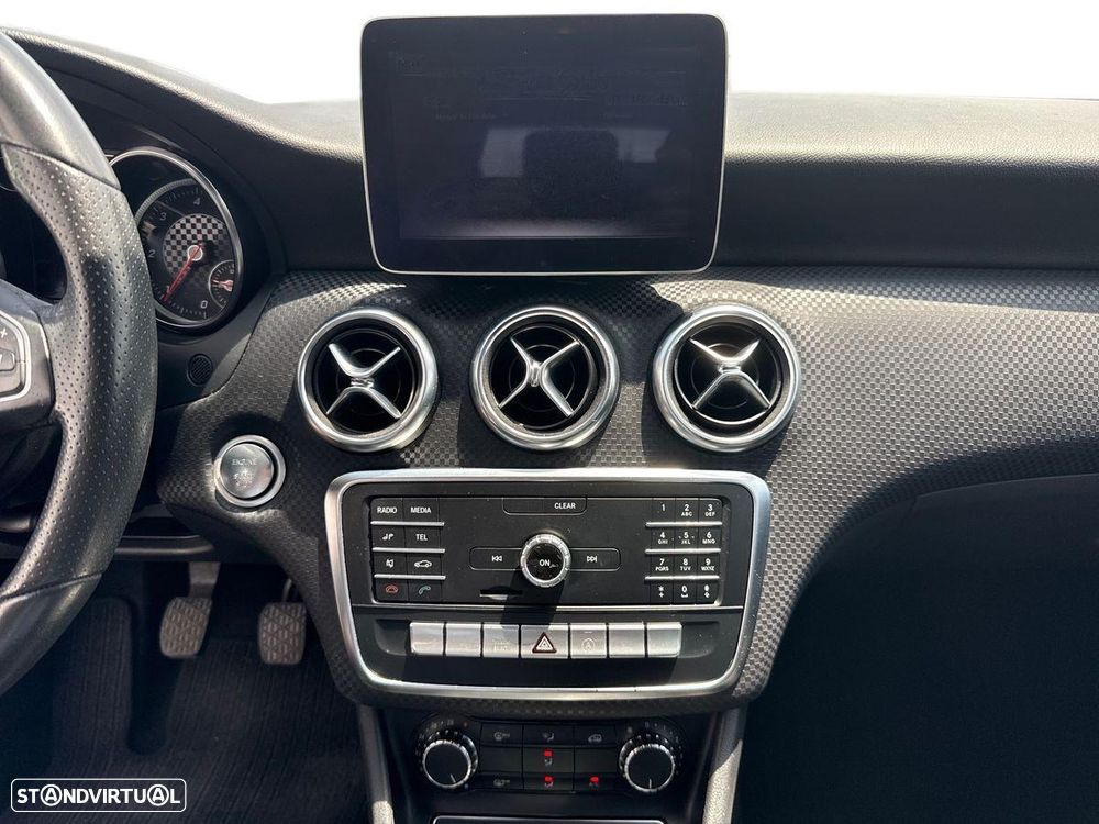 Mercedes-Benz A 180 d Urban - 18