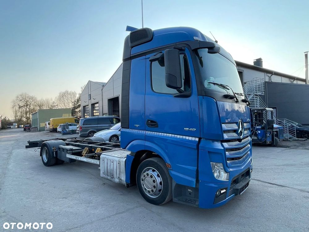 Mercedes-Benz Actros - 5