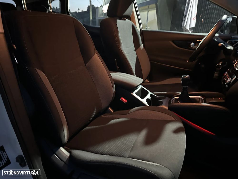 Nissan Qashqai 1.2 DIG-T Acenta Connect - 18