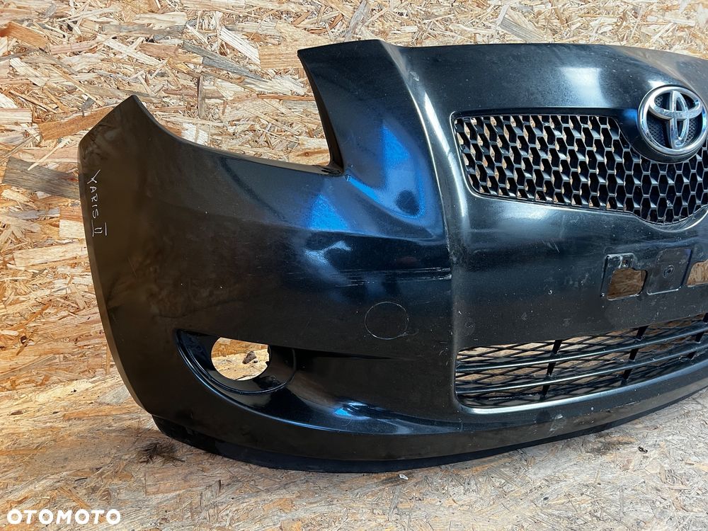 ZDERZAK PRZEDNI przód TOYOTA YARIS II 2 - 6
