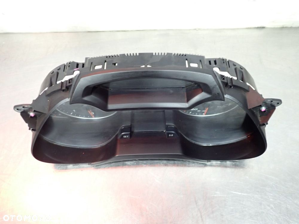 LICZNIK AUDI A4 B8 8K0920930C - 3