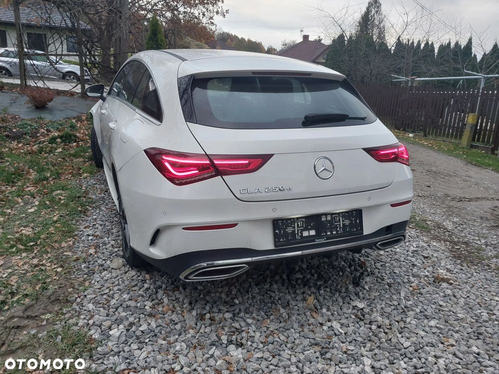 Mercedes-Benz CLA ver-250-e-phev-amg-line-8g--dct - 12