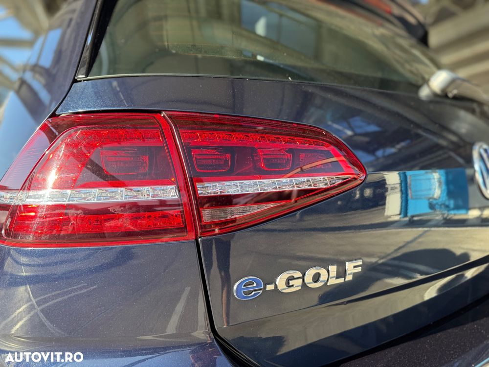 Volkswagen Golf e-Golf - 12