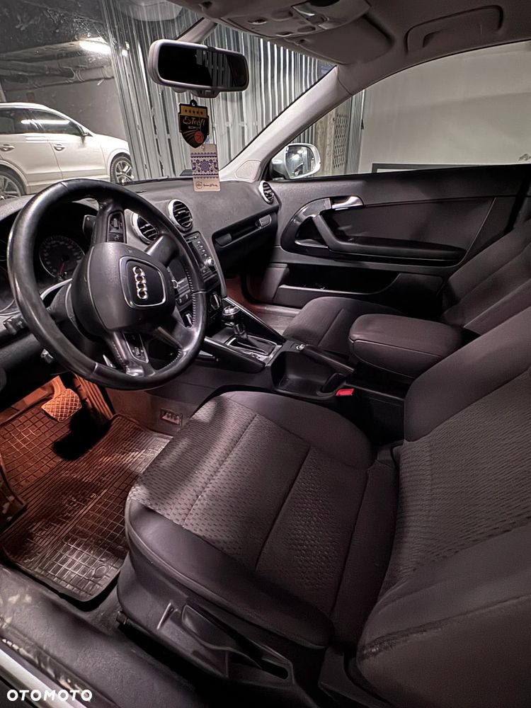 Audi A3 3-drzwiowe 1.6 TDI DPF S tronic S line Sportpaket - 3