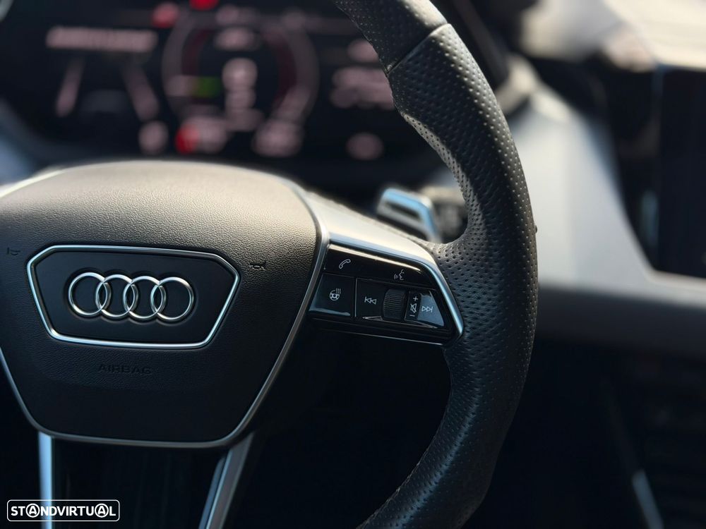Audi e-tron GT quattro - 43