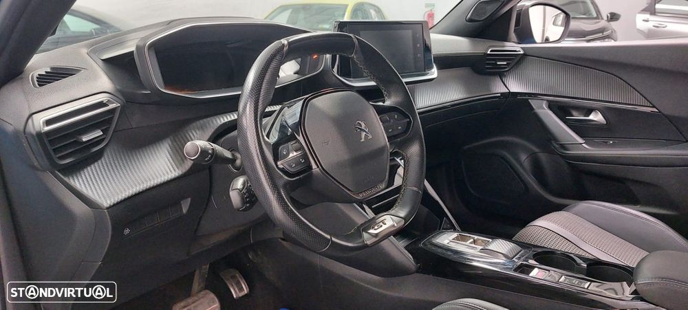 Peugeot e-2008 50 kWh GT - 9