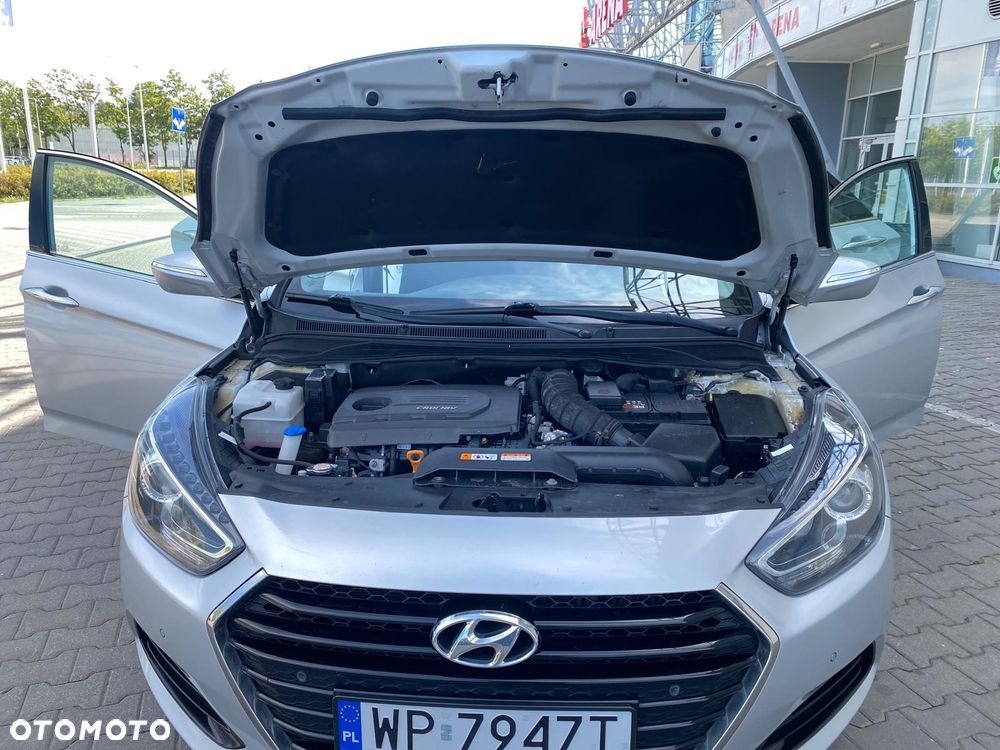Hyundai i40 Kombi blue 1.7 CRDi DCT Premium - 39