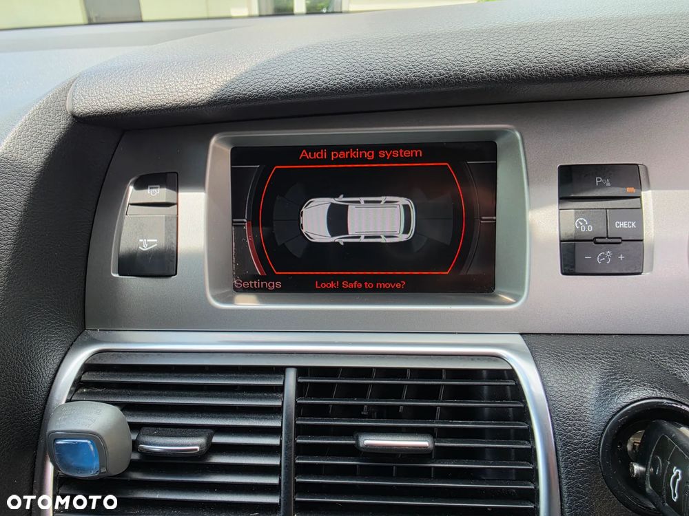 Audi Q7 3.0 TDI DPF clean diesel Quattro Tiptronic - 25