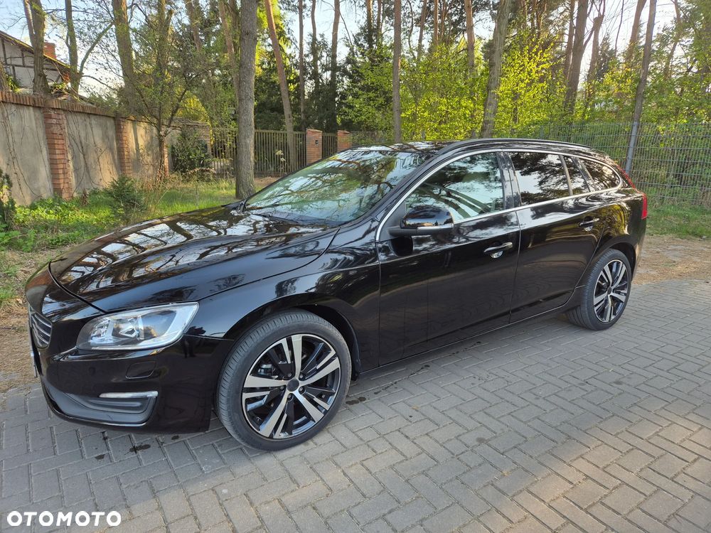 Volvo V60 D2 Geartronic - 1