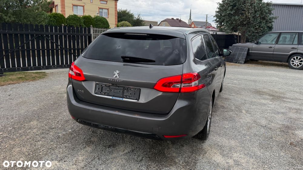 Peugeot 308 BlueHDi 130 EAT8 Stop & Start Allure Pack - 2