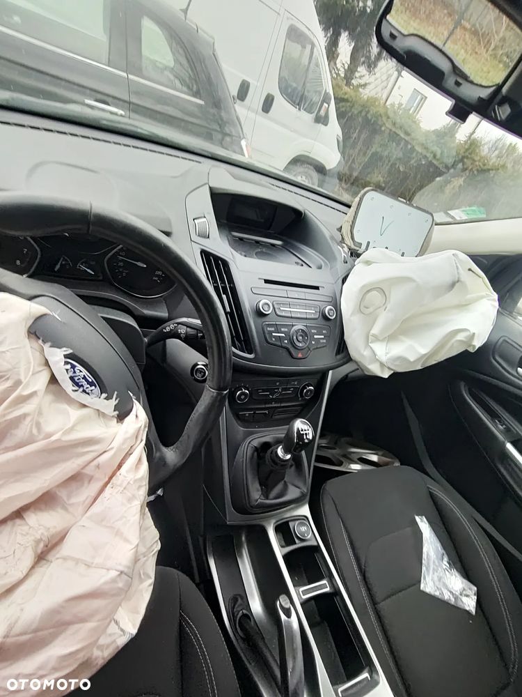 Ford Kuga 1.5 EcoBoost FWD Trend ASS - 25